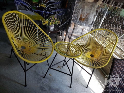Bộ bàn ghế dây thung màu vàng